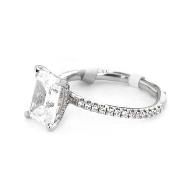 0.26 ctw Diamond Halo Engagement Ring
