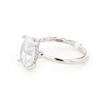 0.08 ctw Diamond Halo Engagement Ring