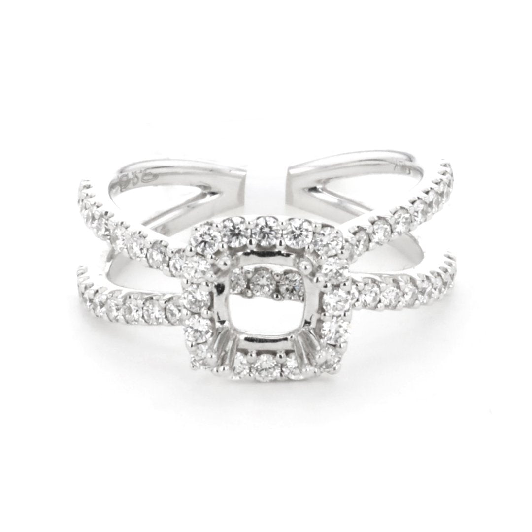 0.75 ctw Diamond Halo Engagement Ring