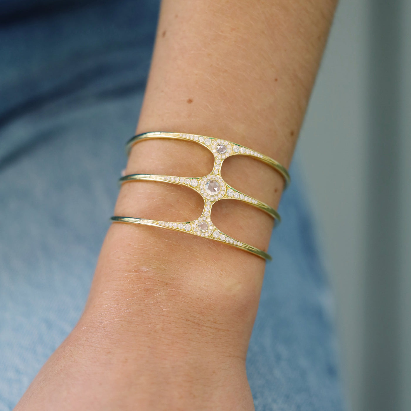 0.80ctw Diamond Cuff Bracelet