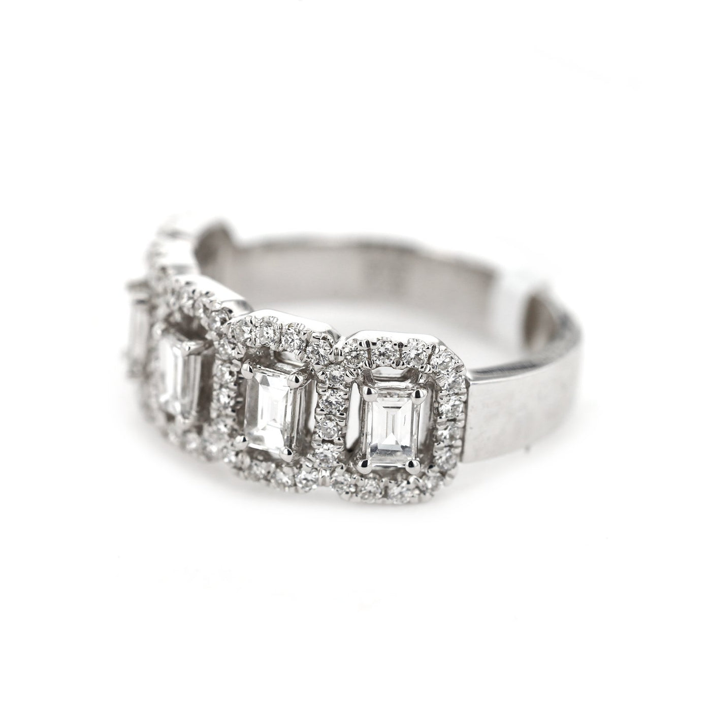0.90 ctw Diamond Band