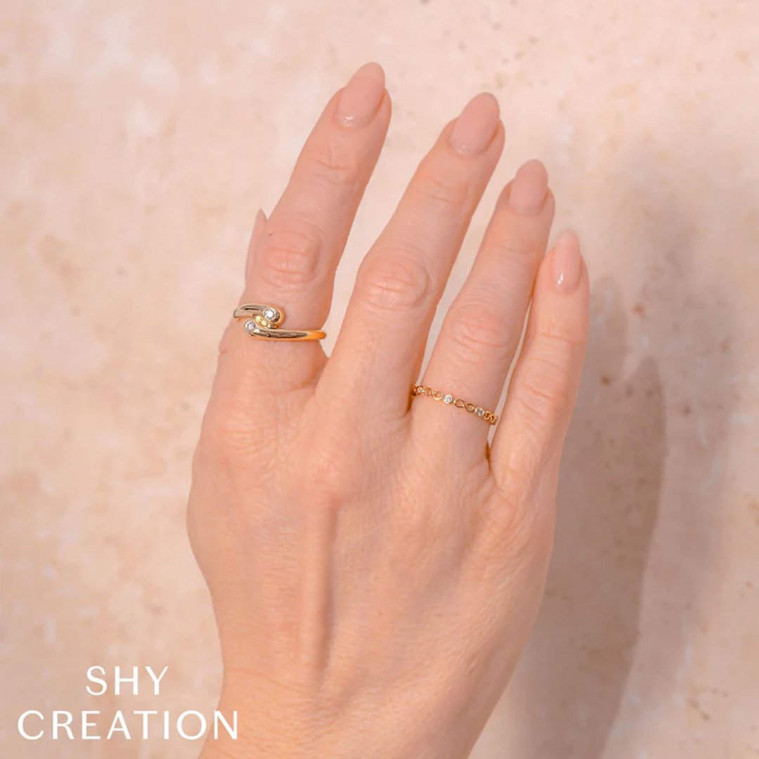 0.08 ctw Diamond Infinity Band