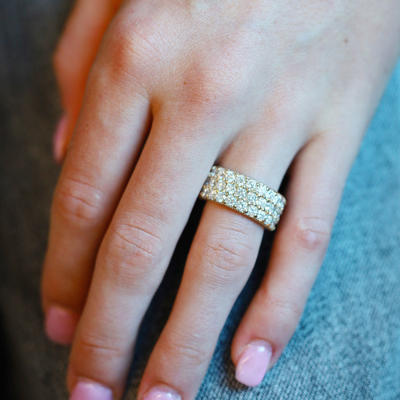 3.47 ctw Diamond Band