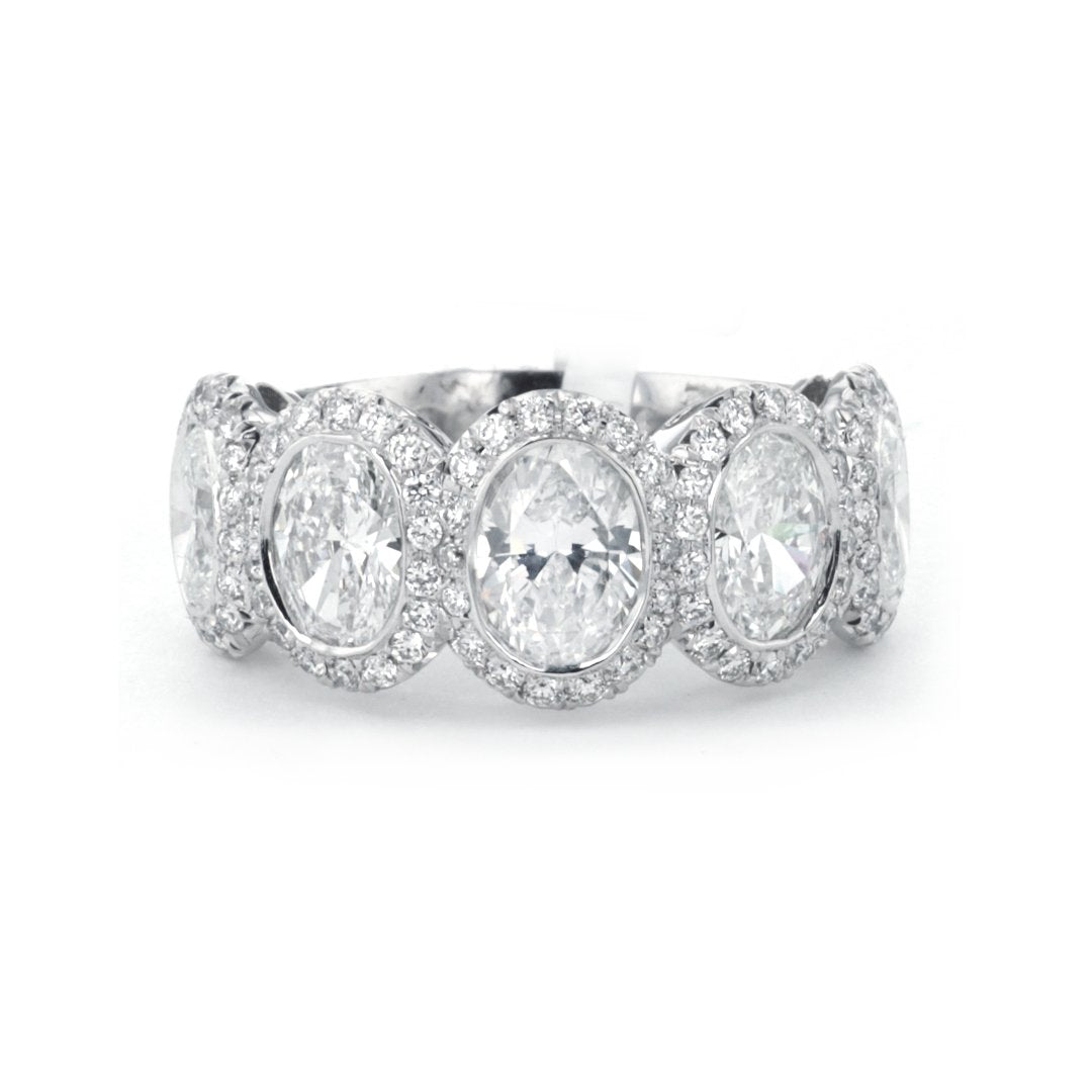 3.12 ctw Diamond Halo Band