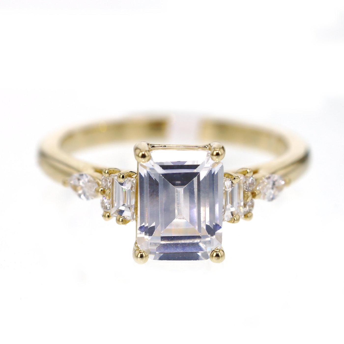 0.32 ctw Diamond Solitaire Engagement Ring