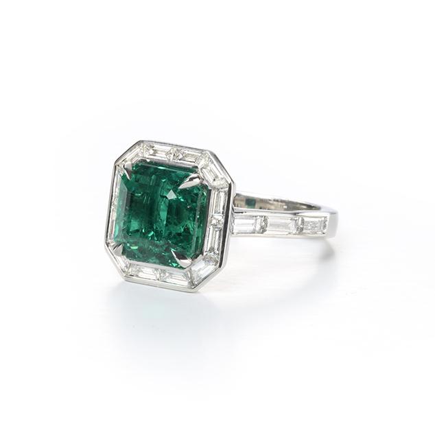 Emerald & Diamond Halo Ring