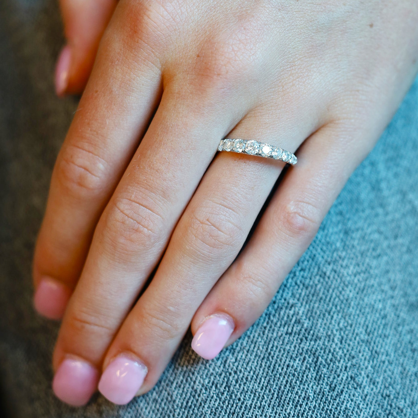 0.98 ctw Diamond Anniversary Band
