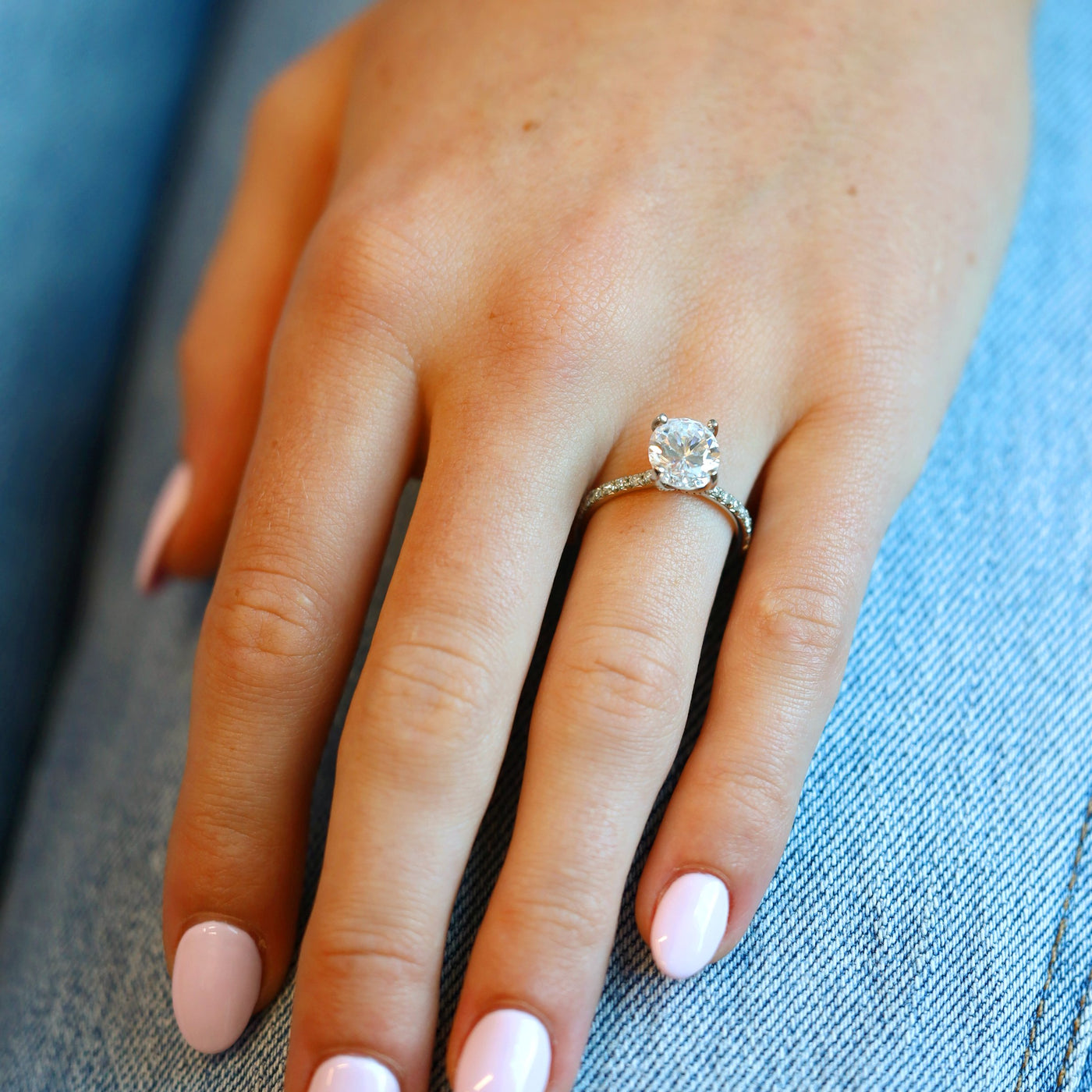 0.35 ctw Diamond Solitaire Engagement Ring