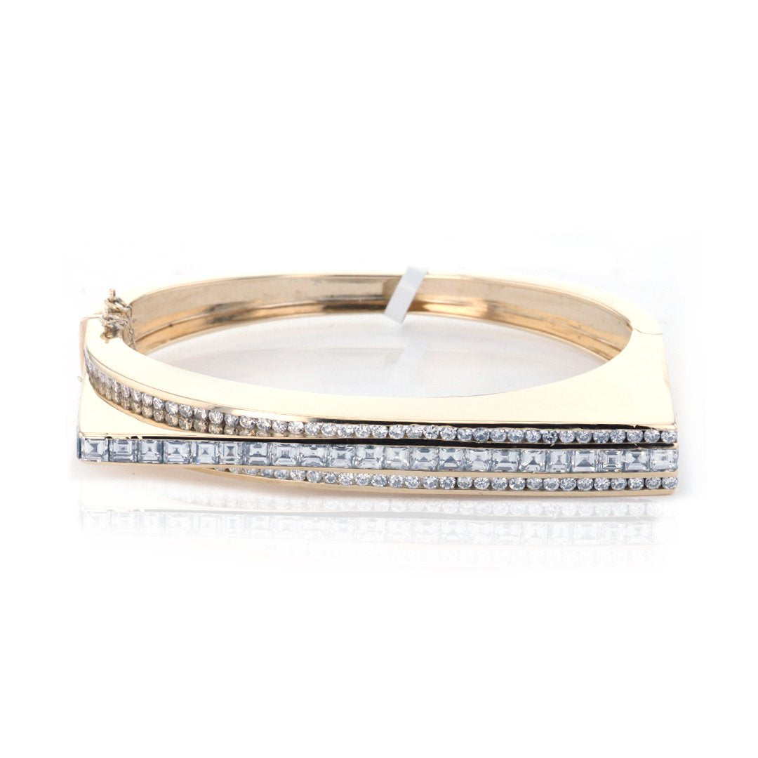 Diamond Hinged Bangle Bracelet