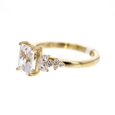 0.36 ctw Diamond Solitaire Engagement Ring