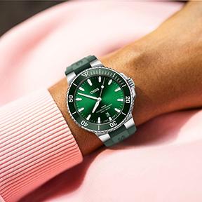 41.5MM Aquis Date