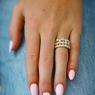 0.30 ctw Diamond Wide Band