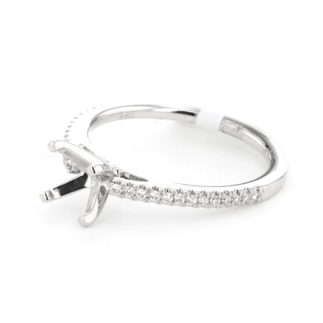 0.13 ctw Diamond Solitaire Engagement Ring