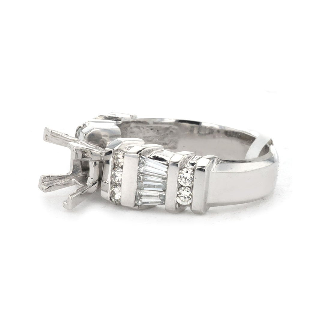 0.81 ctw Diamond Solitaire Engagement Ring