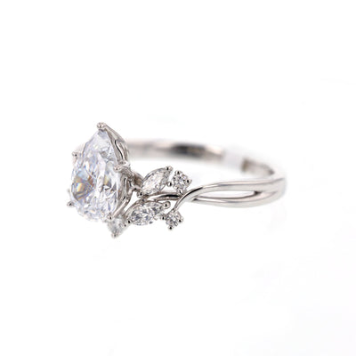0.34 ctw Diamond Solitaire Engagement Ring