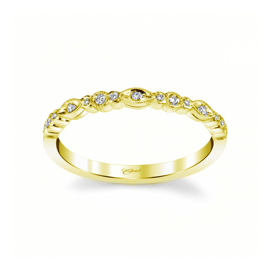 0.06 ctw Diamond Band