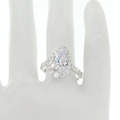 1.11 ctw Diamond Halo Engagement Ring