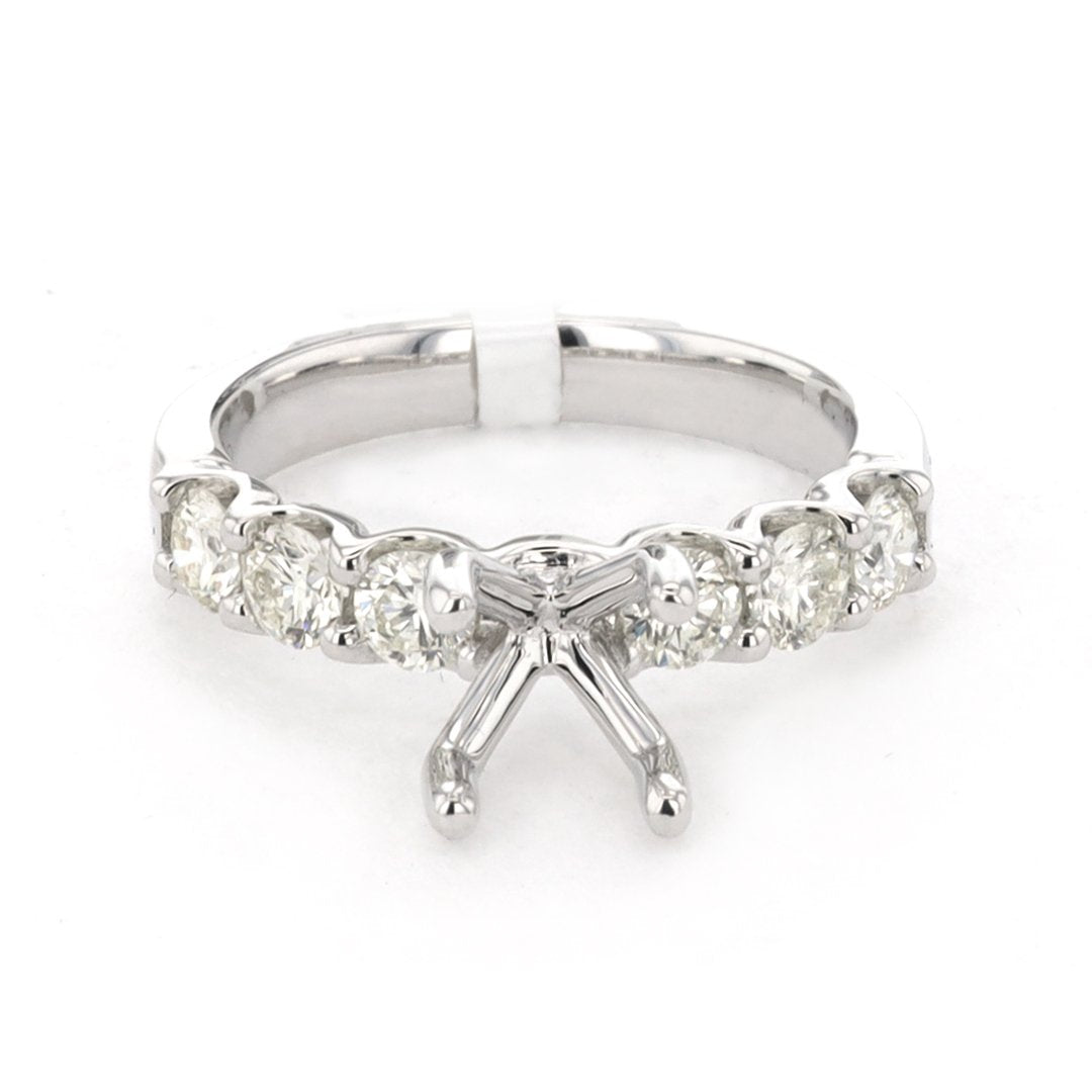 0.90 ctw Diamond Solitaire Engagement Ring