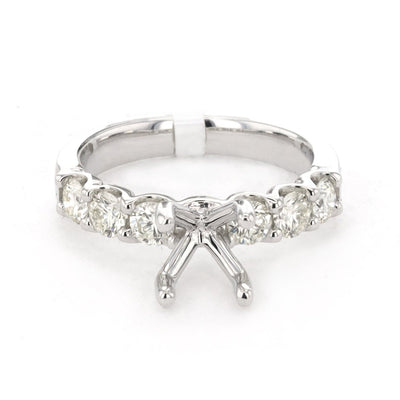 0.90 ctw Diamond Solitaire Engagement Ring