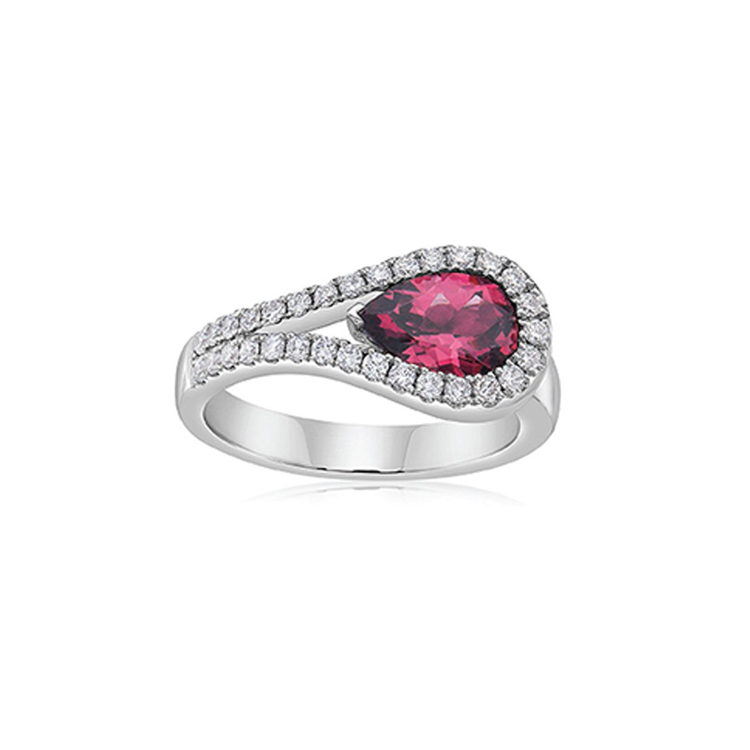 Garnet & Diamond Ring