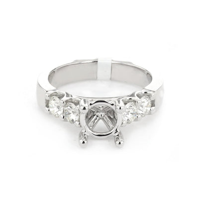 0.80 ctw Diamond Solitaire Engagement Ring
