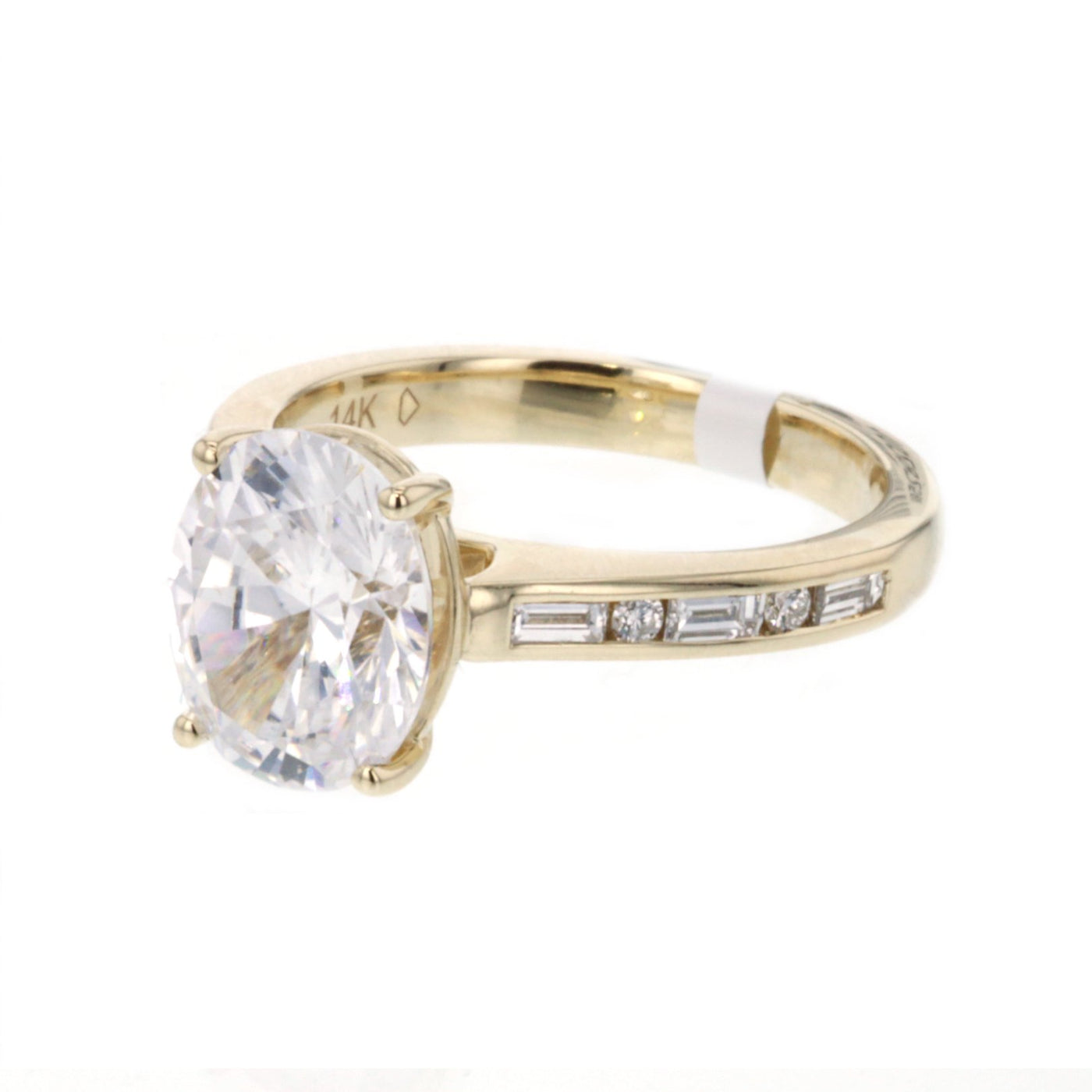 0.39 ctw Diamond Solitaire Engagement Ring
