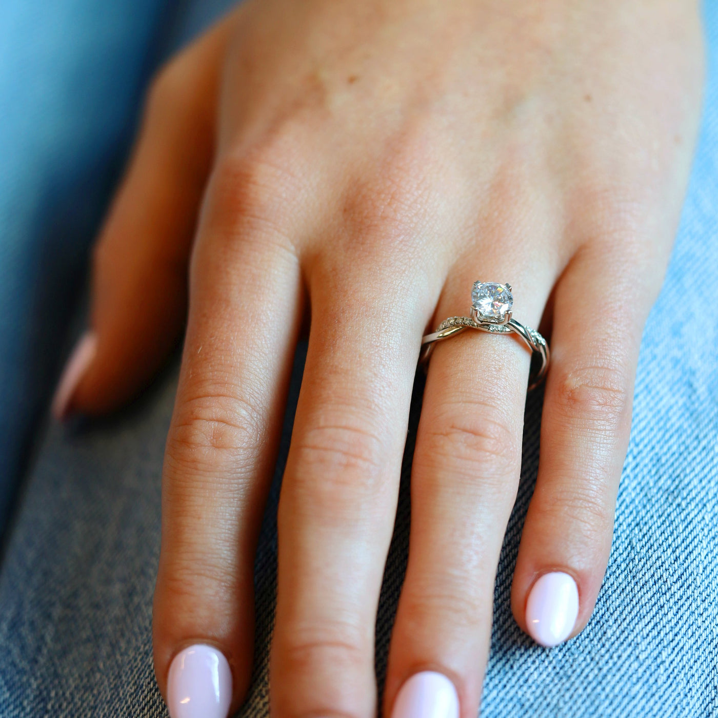 0.09 ctw Diamond Solitaire Engagement Ring