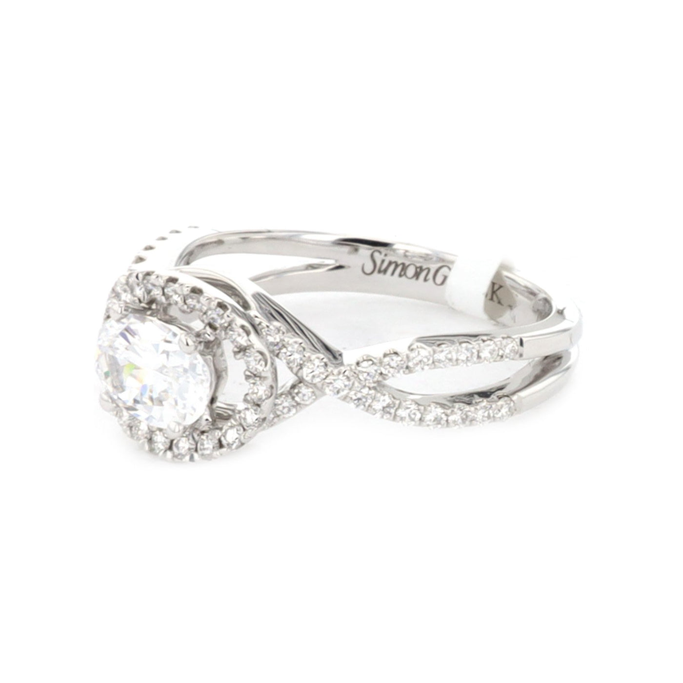 0.42 ctw Diamond Halo Engagement Ring