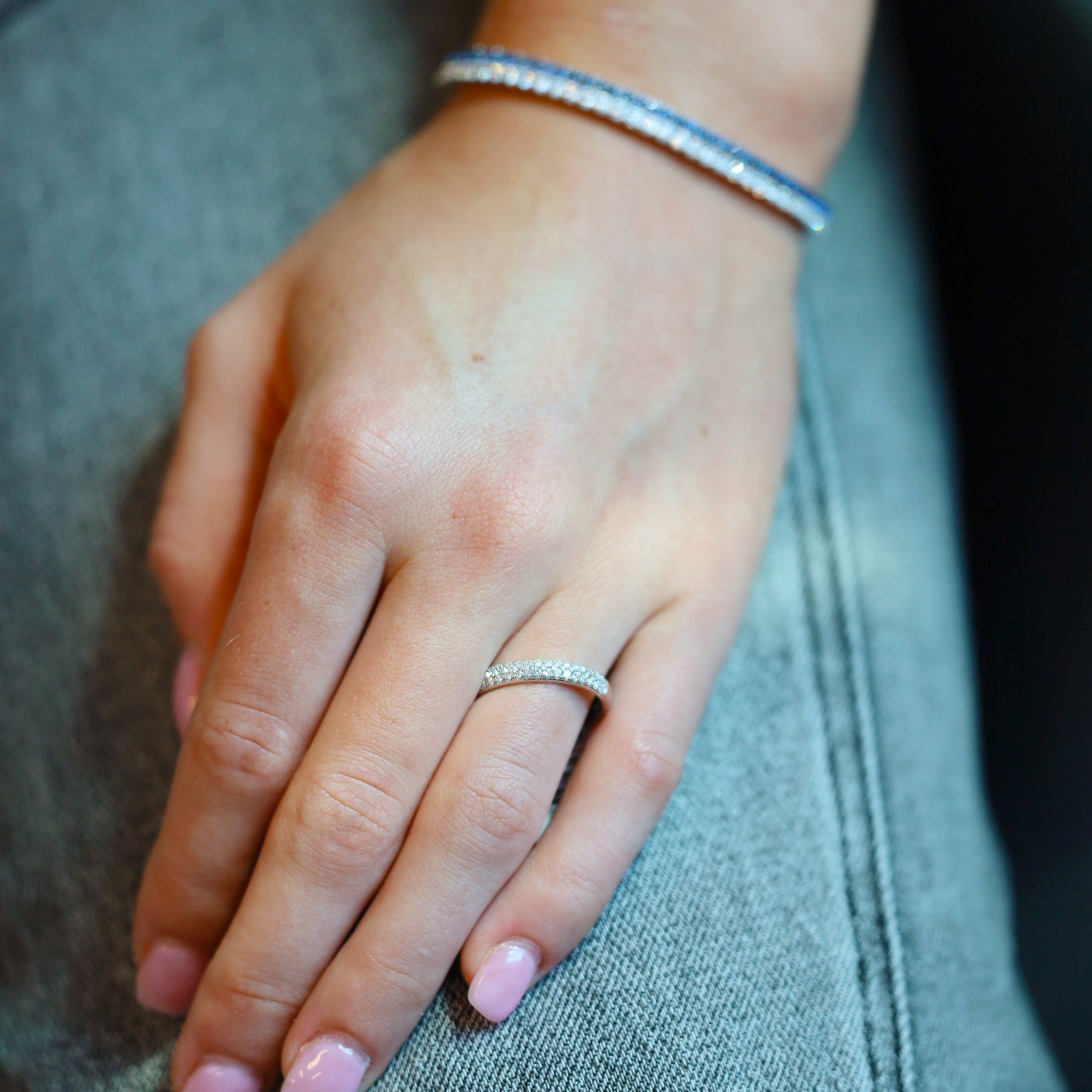 0.39 ctw Diamond Band
