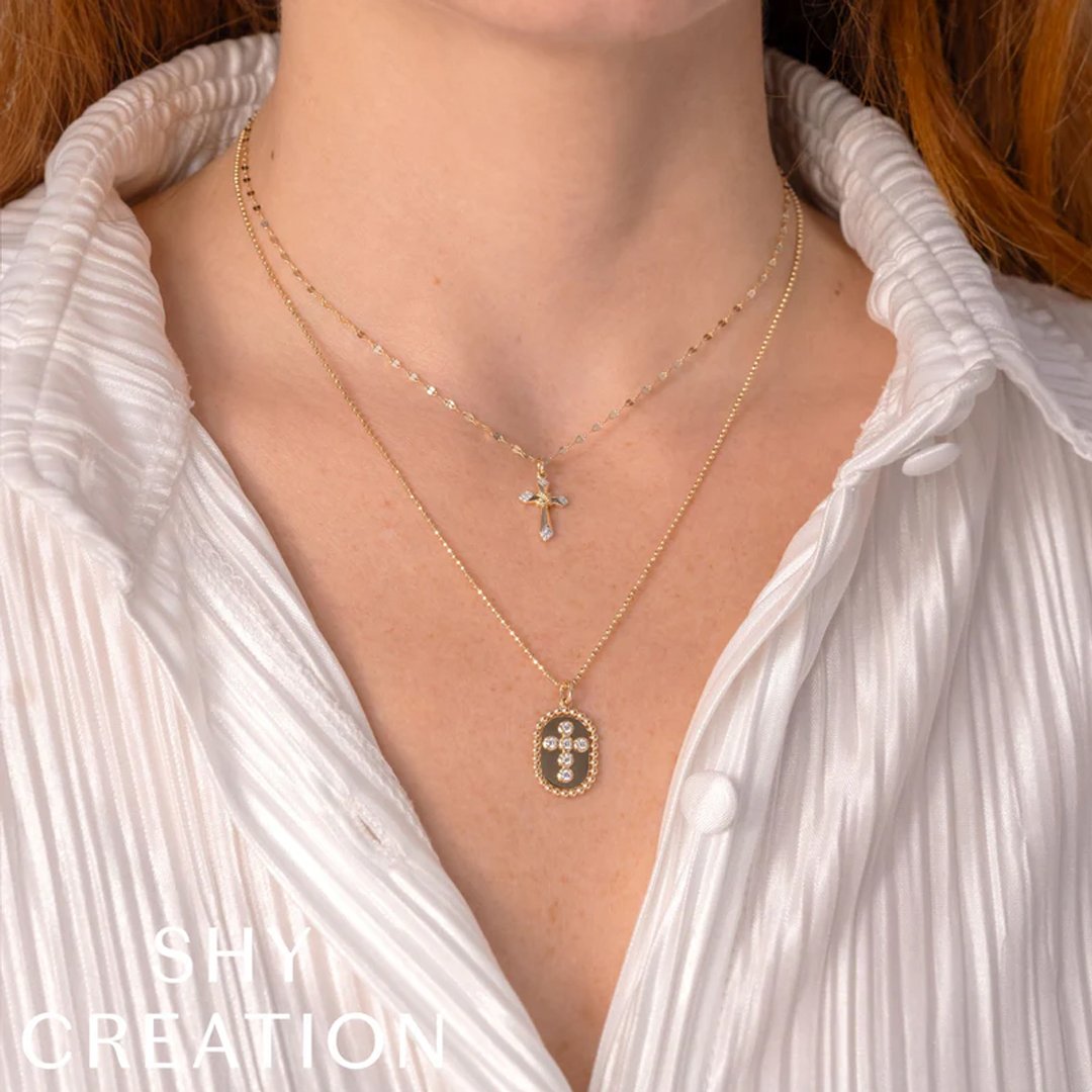 0.21 ctw Diamond Oval Cross Necklace