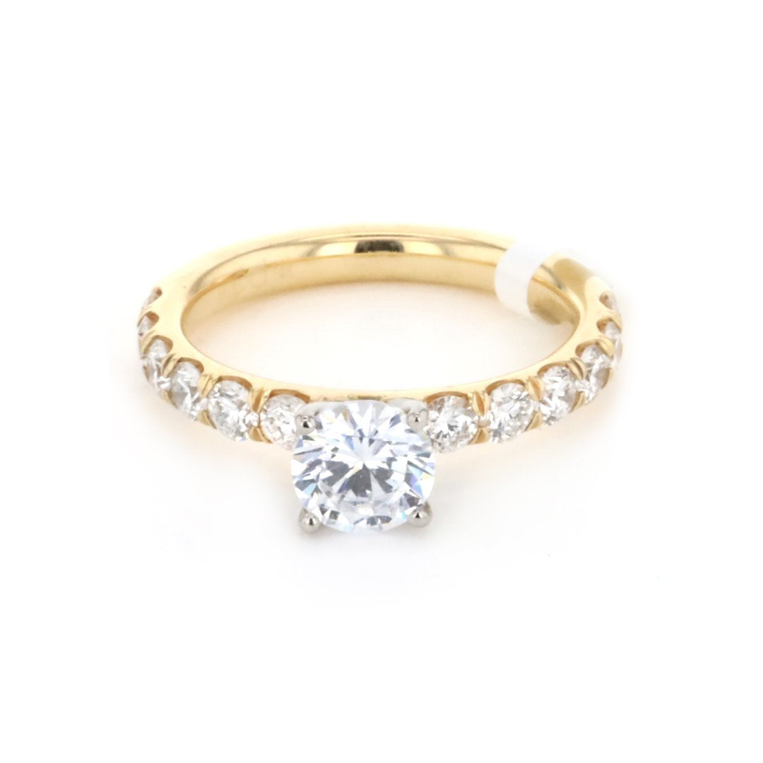 0.92 ctw Diamond Solitaire Engagement Ring