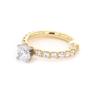 0.92 ctw Diamond Solitaire Engagement Ring