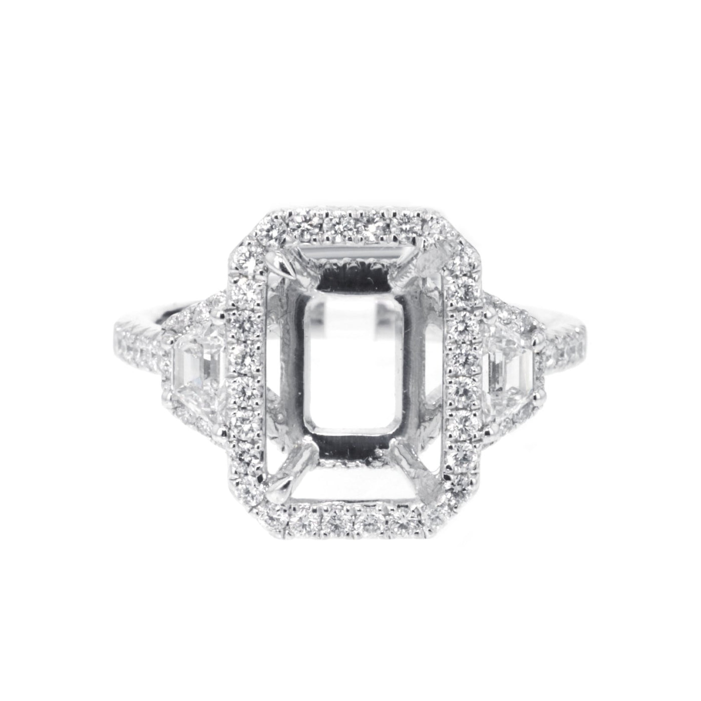 0.83 ctw Diamond Halo Engagement Ring