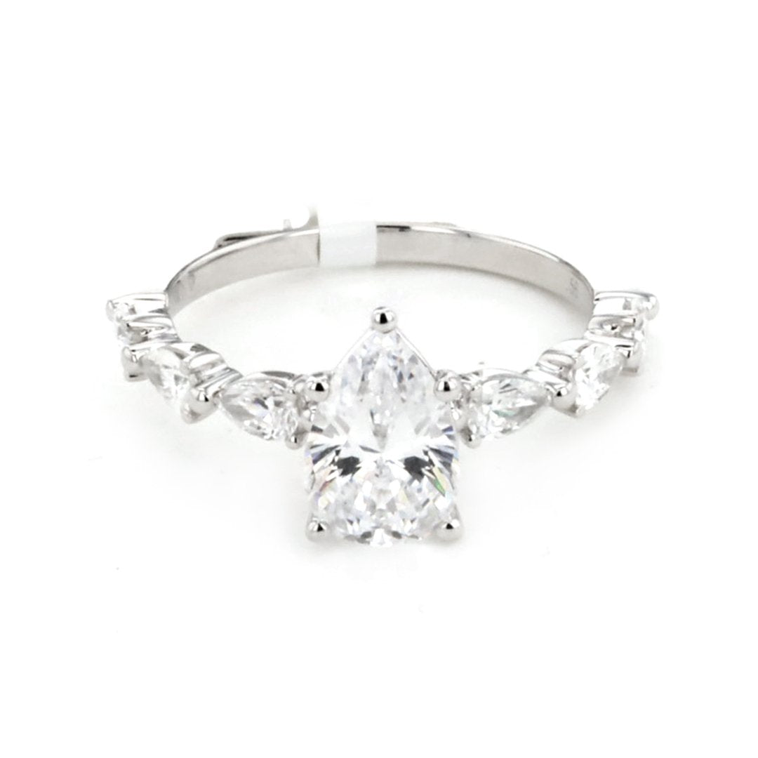 0.51 ctw Diamond Solitaire Engagement Ring