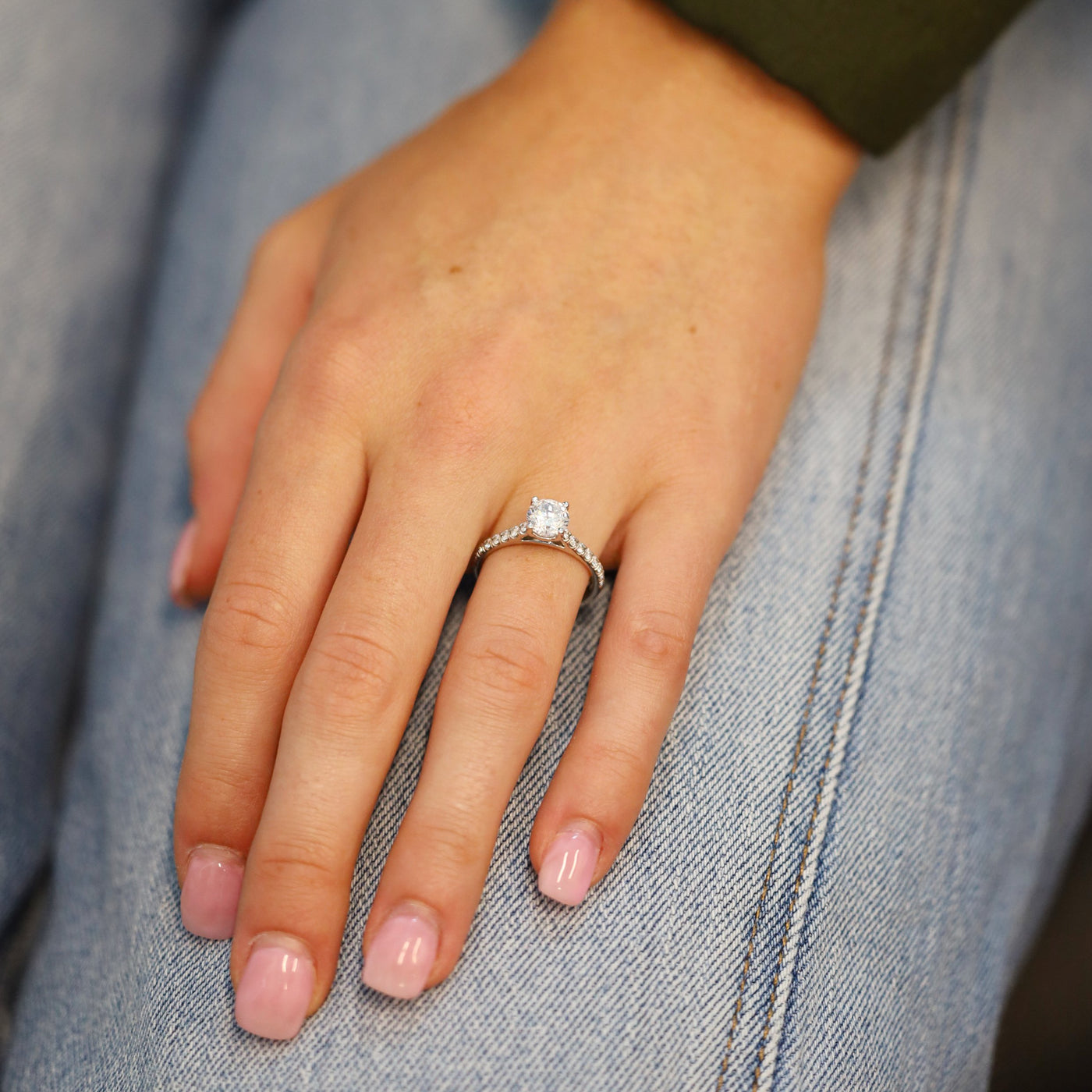 0.32 ctw Diamond Solitaire Engagement Ring