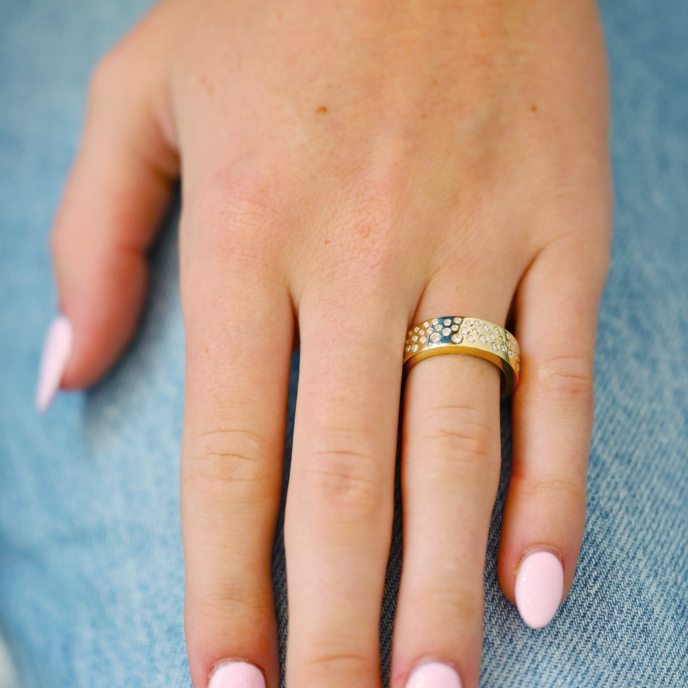 0.36 ctw Diamond Band
