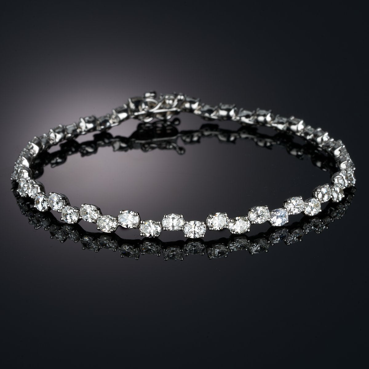 6.60 ctw Diamond Bracelet