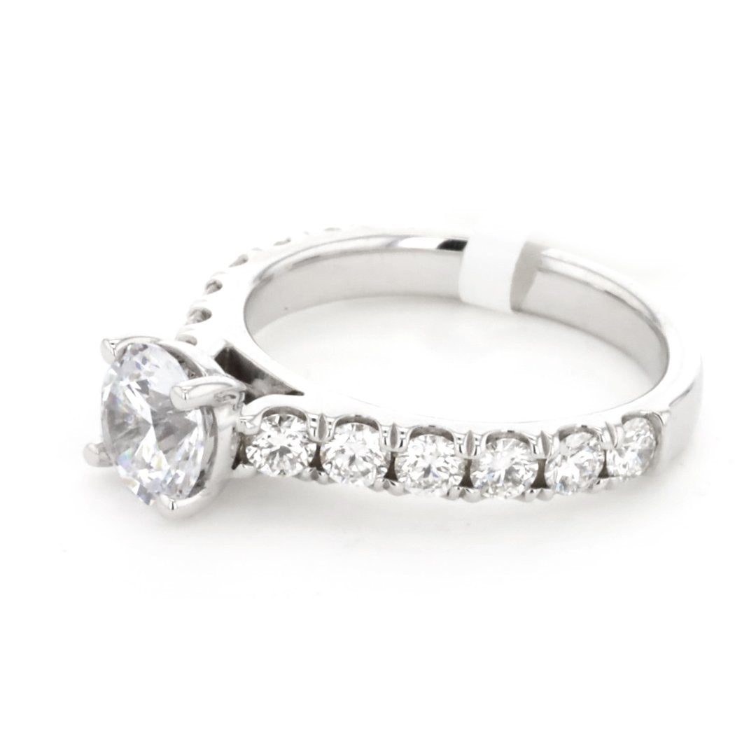 0.92 ctw Diamond Solitaire Engagement Ring
