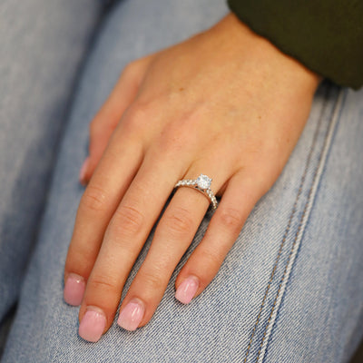 0.92 ctw Diamond Solitaire Engagement Ring