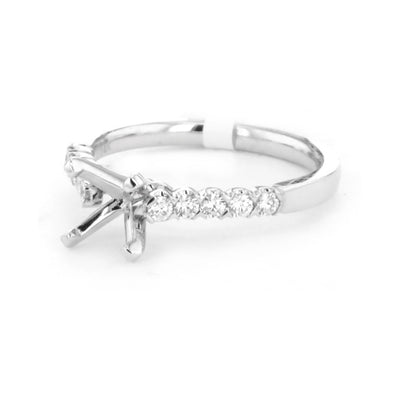 0.50 ctw Diamond Solitaire Engagement Ring