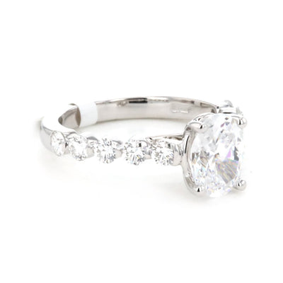 0.73 ctw Diamond Solitaire Engagement Ring
