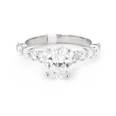 0.73 ctw Diamond Solitaire Engagement Ring