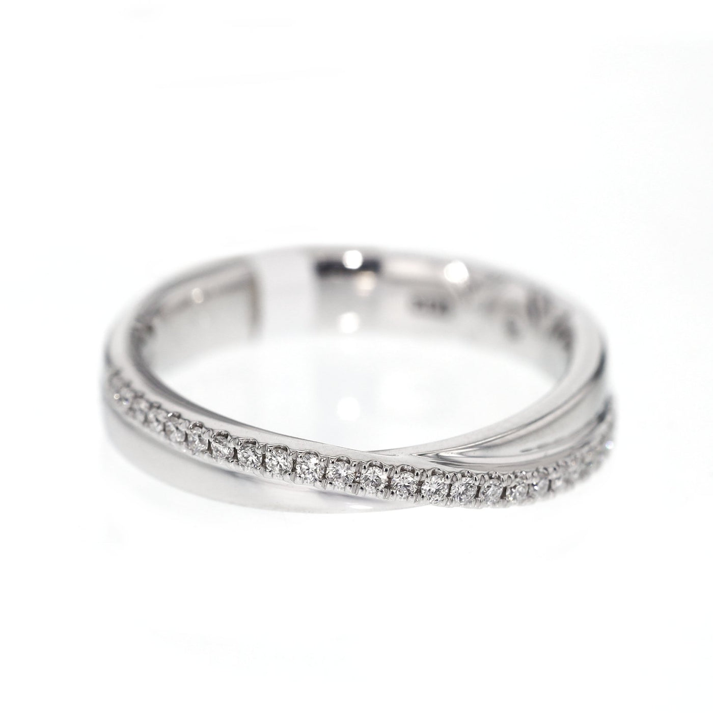 0.14 ctw Diamond Band