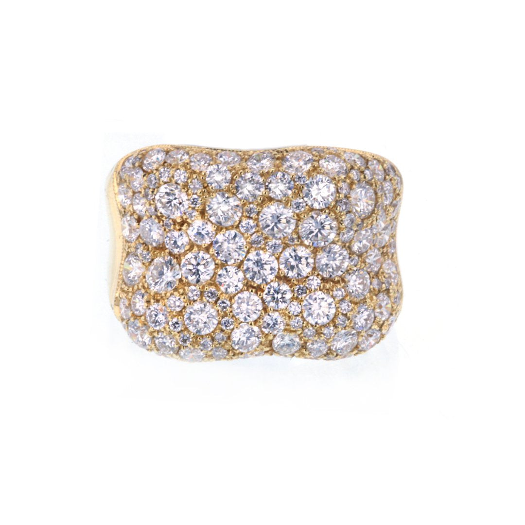 3.18 ctw Diamond RIng
