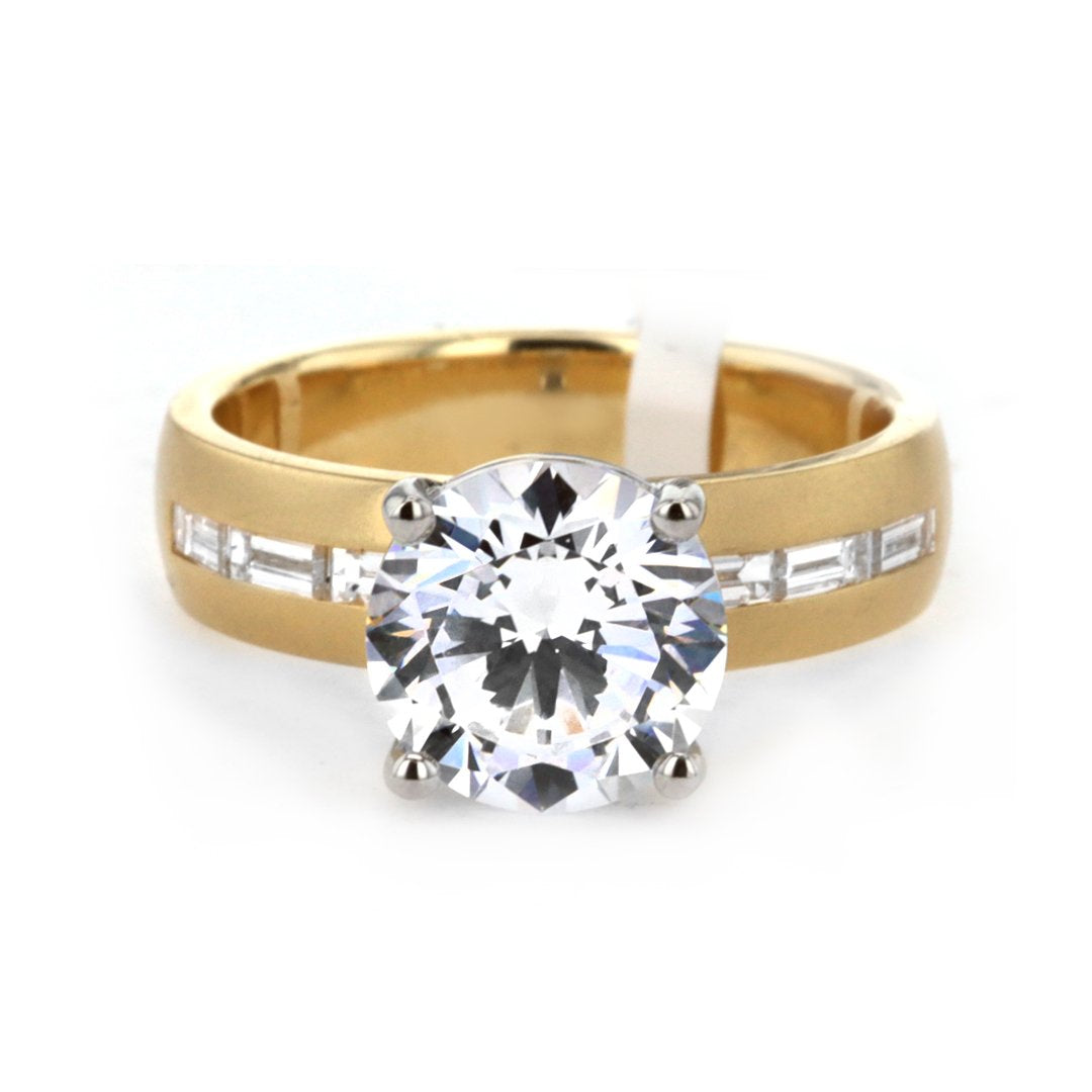 0.37 ctw Diamond Solitaire Engagement Ring