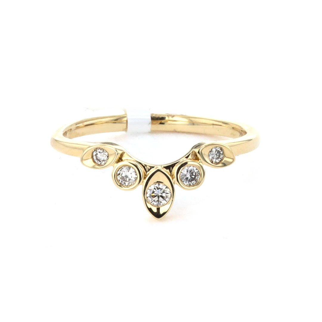 0.15 ctw Diamond Contour Band
