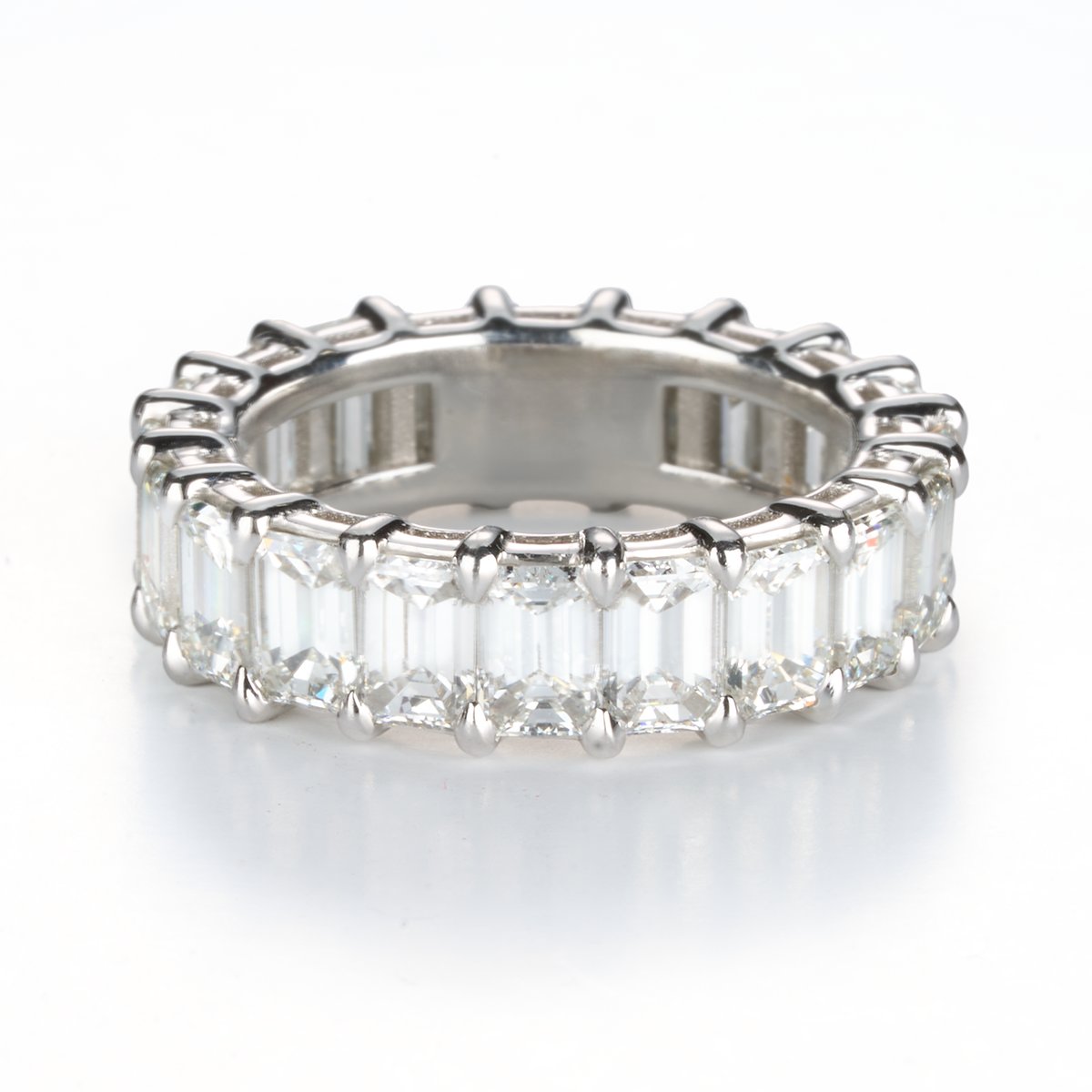 6.38 ctw Diamond Eternity Band