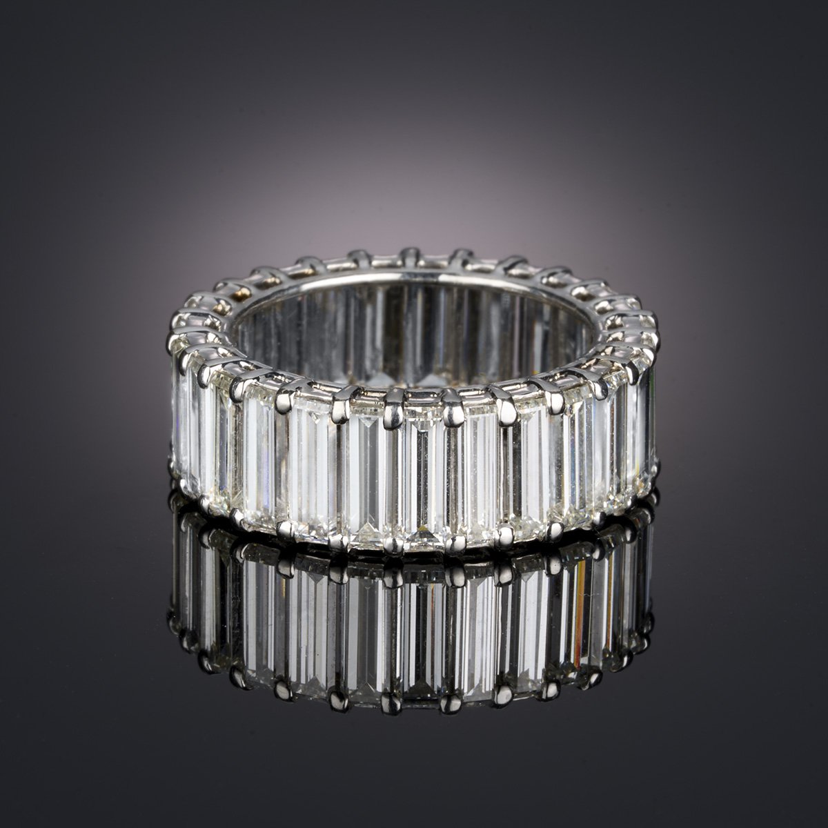 8.26 ctw Diamond Eternity Band
