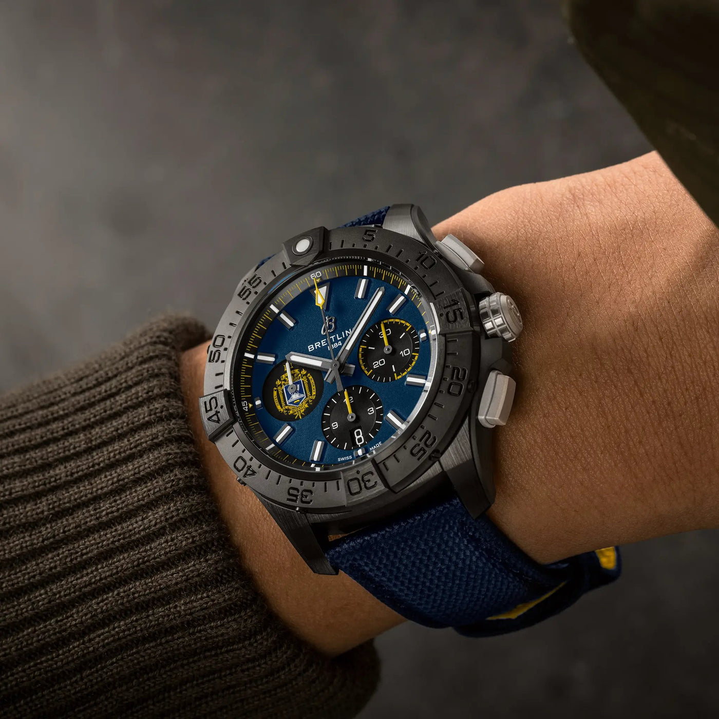 44MM Avenger B01