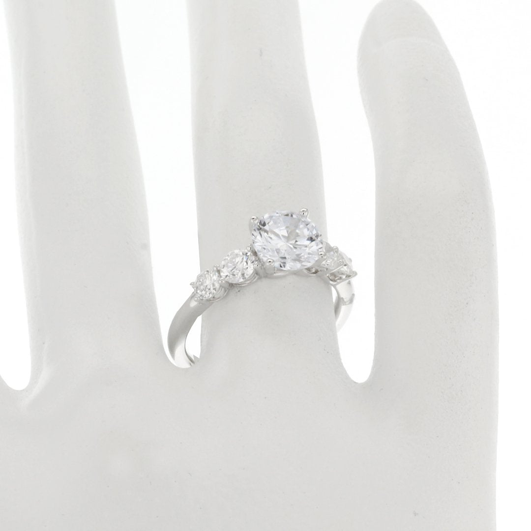 0.72 ctw Diamond Solitaire Engagement Ring